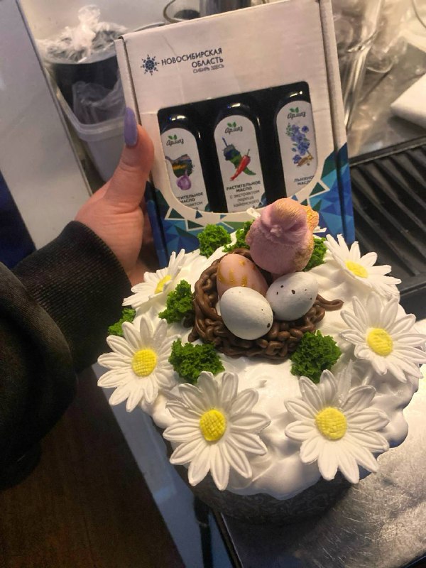 Амбассадор необычных подарков 🤭 Пасхальный кулич и масла